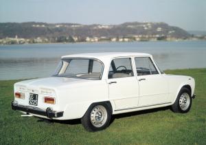 Alfa Romeo Giulia Super 1972 года 